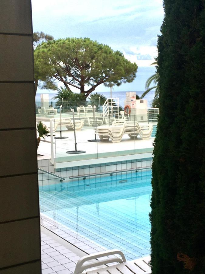 Monaco, Elegant & Quiet Renovated Apartment, In Fontvieille District, With Terrace & Pool, 15Min Walk To F1 Grand Prix Zewnętrze zdjęcie