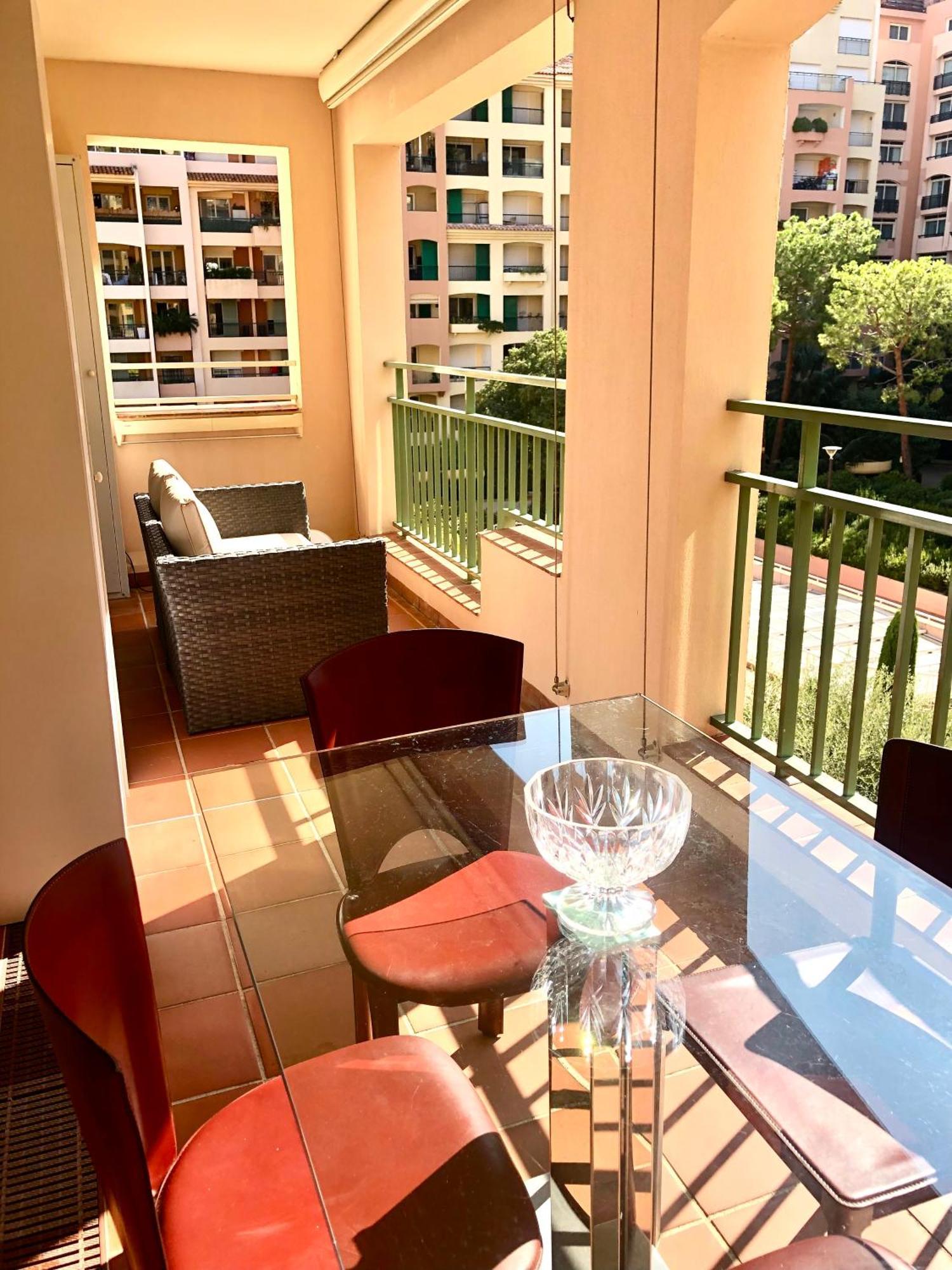 Monaco, Elegant & Quiet Renovated Apartment, In Fontvieille District, With Terrace & Pool, 15Min Walk To F1 Grand Prix Zewnętrze zdjęcie